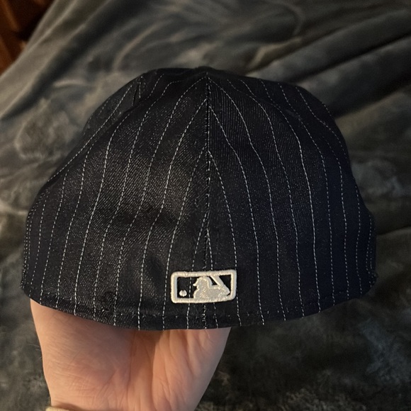 St. Louis Cardinals Pineatripe Hat - Picture 4 of 4